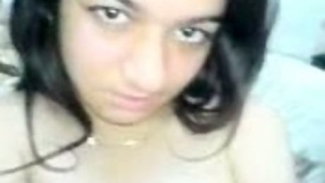 Cute amateur Pakistani teen babe fucked in her tight pussy